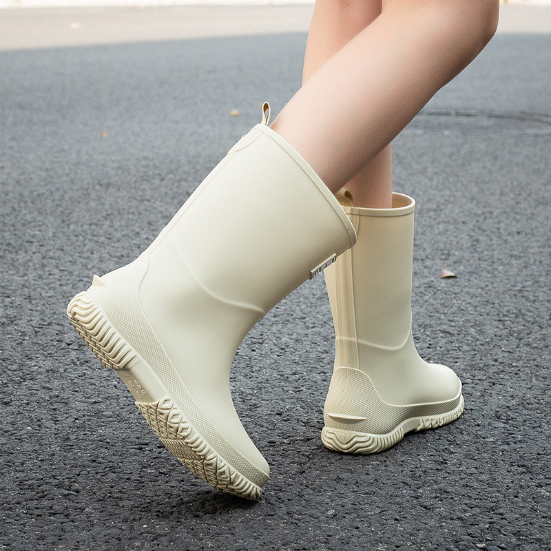 Ženske kišne čizme od PVC-a, vodootporne i protuklizne, srednje visine oko 25 cm, bez vezivanja, Slip-on