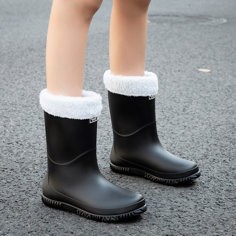Ženske kišne čizme od PVC-a, vodootporne i protuklizne, srednje visine oko 25 cm, bez vezivanja, Slip-on