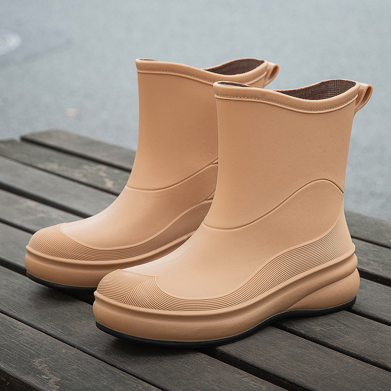 Ženske čizme za kišu vodonepropusne, protuklizne, srednje visine, PVC gornji dio, niski pet 1–3 cm (vodonepropusne; protuklizne; srednje visine; PVC gornji dio; niski pet 1–3 cm)