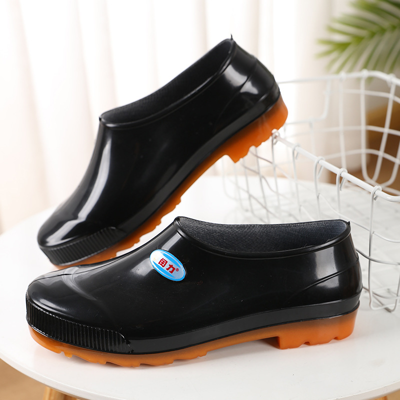 Ghete de ploaie pentru femei, talie joasă, partea superioară din PVC, toc mic 1-3 cm, vară