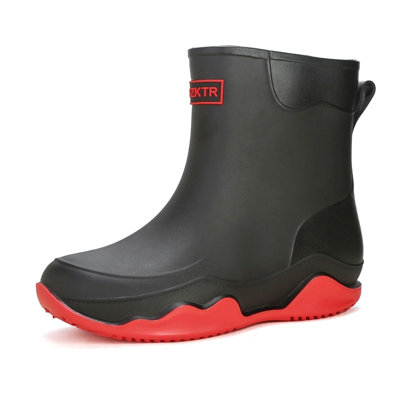 Cizme de ploaie pentru femei, de înălțime medie, impermeabile, talpă antiaderentă și rezistentă la uzură, construcție întărită, partea superioară din PVC, toc mic 1-3 cm, pentru toate cele patru sezoane