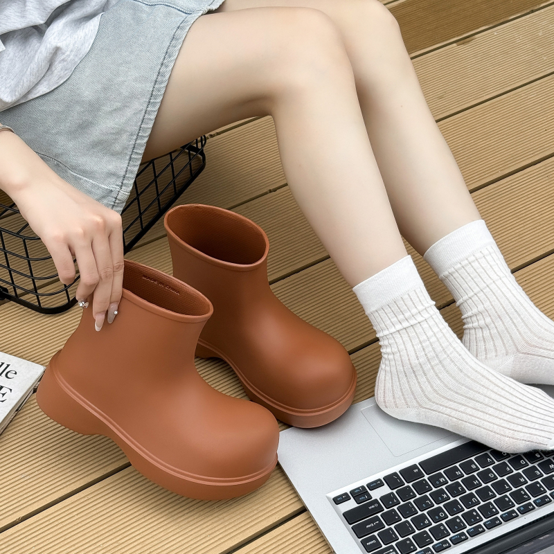 Pernoto női EVA esőcsizma – alacsony szárú, 3–5 cm sarkú, vízálló, minden évszakra