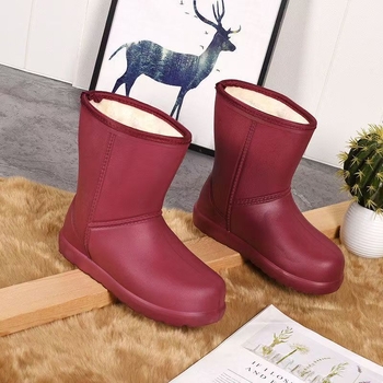 Női téli esőcsizmák, EVA felső rész, középmagas szár, csúszásmentes talp, vízálló, alacsony sarka 1–3 cm