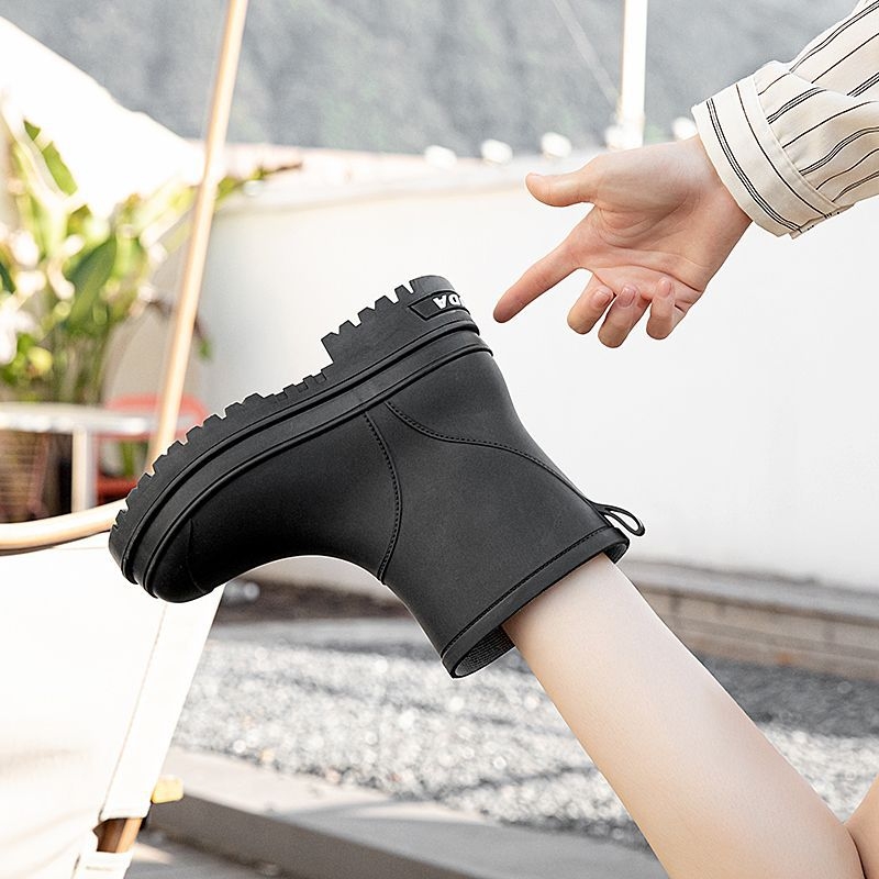 Ghete de ploaie pentru femei din PVC, cu înălțime medie, impermeabile, antiderapante, căptușite cu fleece