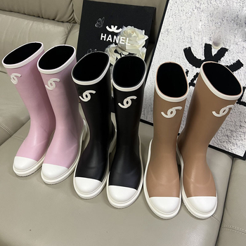 Női EVA esőcsizma, magas szárú kivitel, 3–5 cm sarka, mind az évszakokra használható