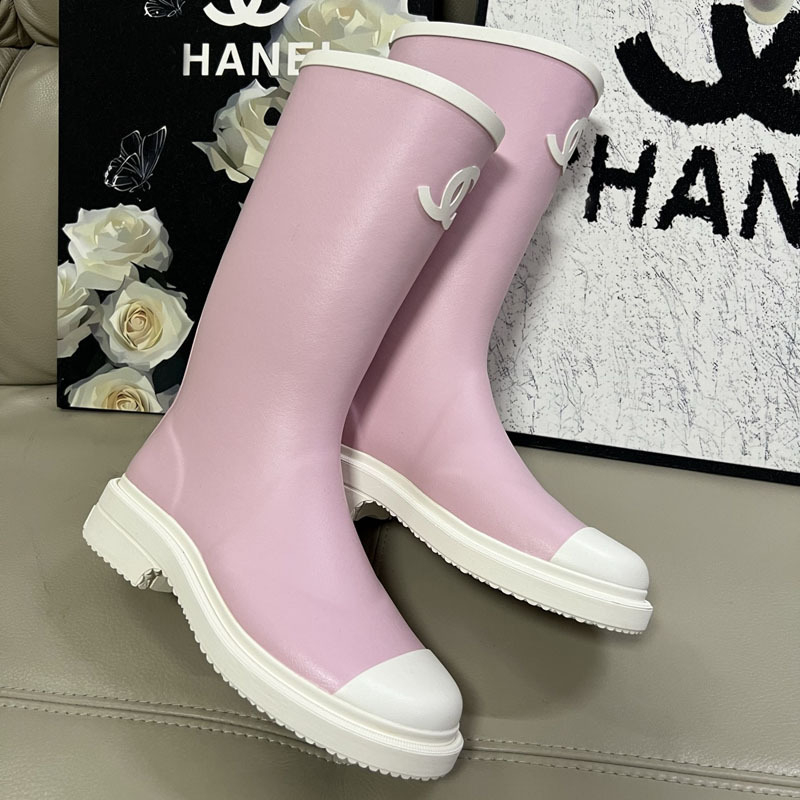 Női EVA esőcsizma, magas szárú kivitel, 3–5 cm sarka, mind az évszakokra használható