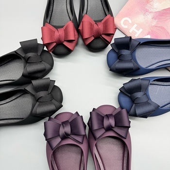 Női esőcipő — vízálló, csúszásmentes, alacsony felső rész, vastag talp, kényelmes textil felsőrész