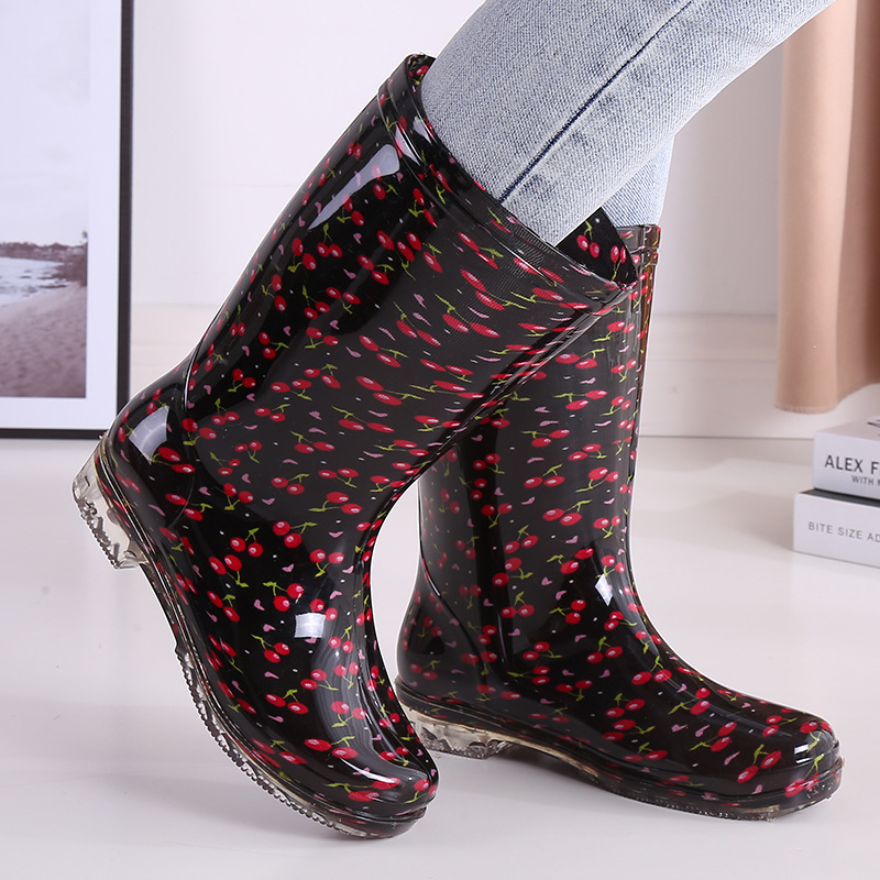 Ženske vodootporne čizme za kišu, do sredine lista, PVC gornji dio, slip-on, niski potpetica 1–3 cm, dizajn usklađenih boja