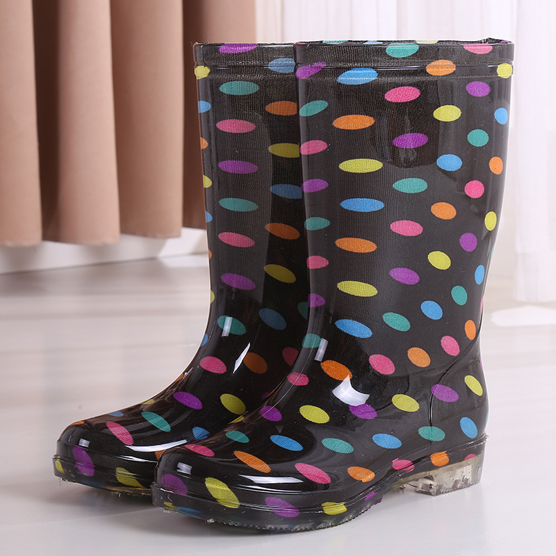 Ženske vodootporne čizme za kišu, do sredine lista, PVC gornji dio, slip-on, niski potpetica 1–3 cm, dizajn usklađenih boja