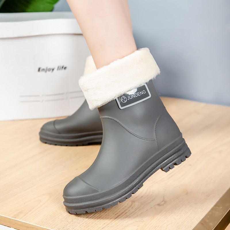Ženske kišne čizme srednje visine, vodonepropusne, mekana potplata, PVC gornji dio, korejski stil