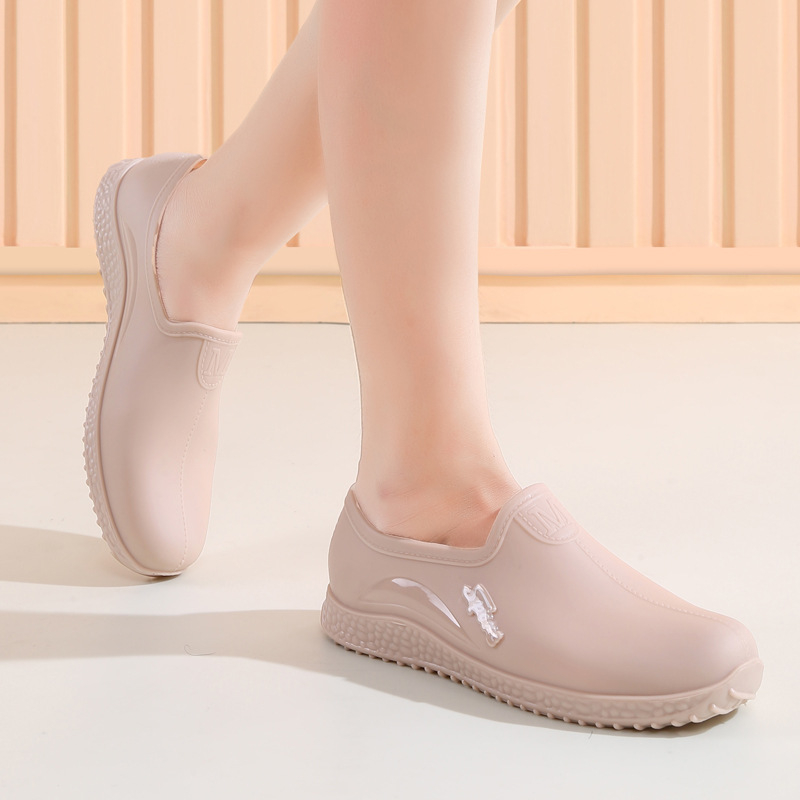 Ženske kišne čizme, PVC vodootporne, nisko izrezane, niski pet (1–3 cm), četiri sezone, svakodnevna upotreba