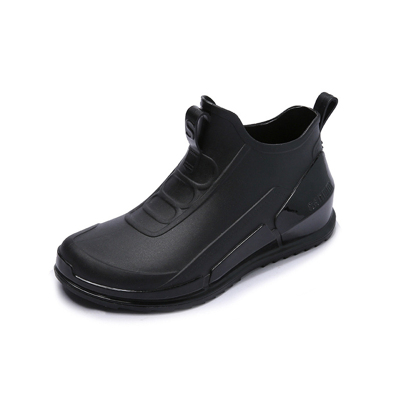 Ženske kišne čizme PVC gornji dio, protuklizna potplata, niski cilindar, plosni pet, slip-on dizajn