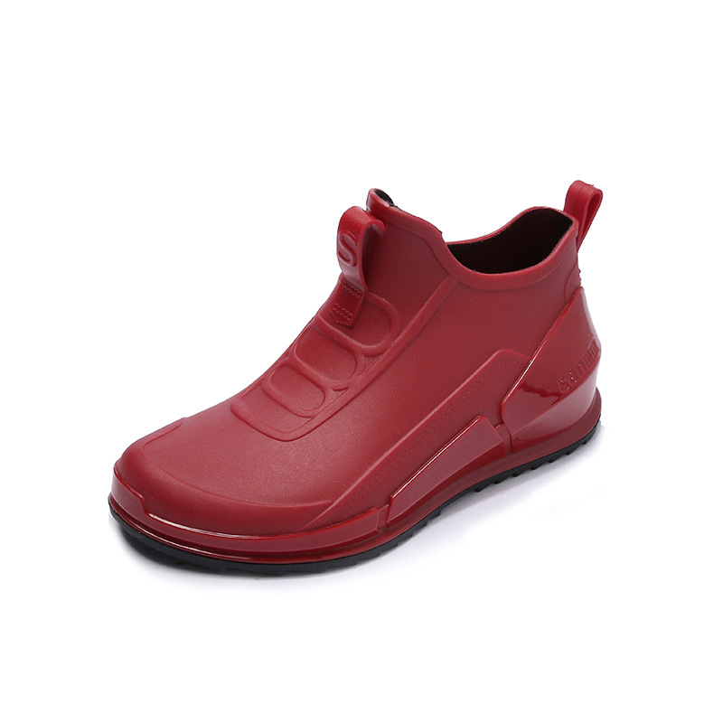 Ženske kišne čizme PVC gornji dio, protuklizna potplata, niski cilindar, plosni pet, slip-on dizajn