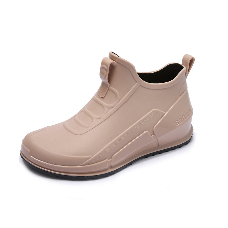 Ženske kišne čizme PVC gornji dio, protuklizna potplata, niski cilindar, plosni pet, slip-on dizajn