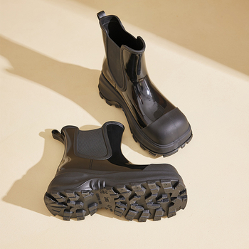 Galoși de ploaie pentru femei, partea superioară din PVC, toc mediu 3–5 cm, înălțime medie a gambelor, stil la modă