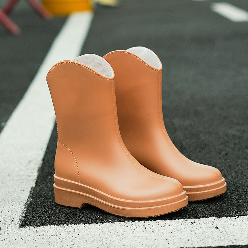 Ženske kišne čizme srednje visine, vodootporne, protuklizne, s fleece podstavkom, niska peta 1-3 cm