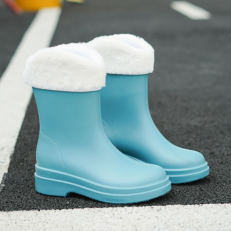 Ženske kišne čizme srednje visine, vodootporne, protuklizne, s fleece podstavkom, niska peta 1-3 cm