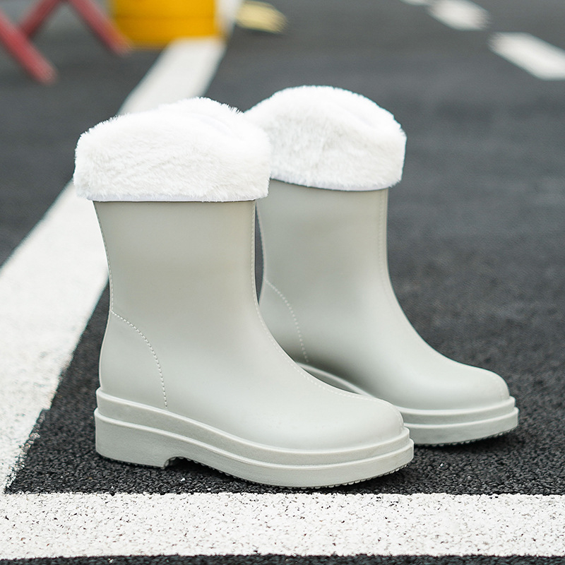 Ženske kišne čizme srednje visine, vodootporne, protuklizne, s fleece podstavkom, niska peta 1-3 cm
