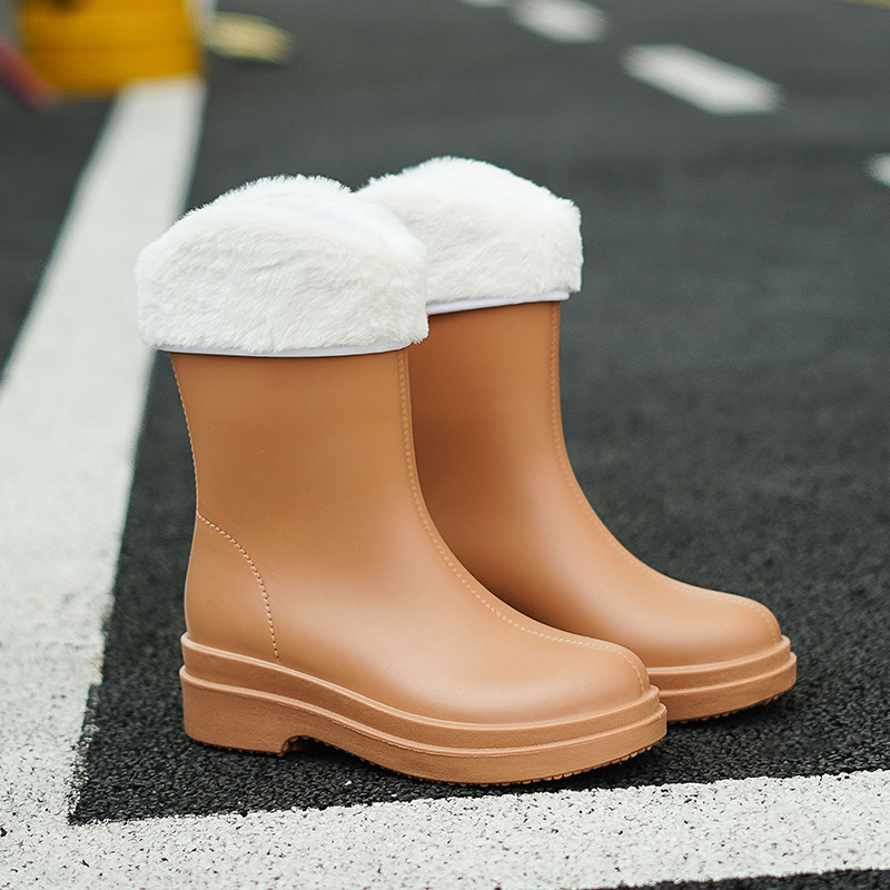 Ženske kišne čizme srednje visine, vodootporne, protuklizne, s fleece podstavkom, niska peta 1-3 cm