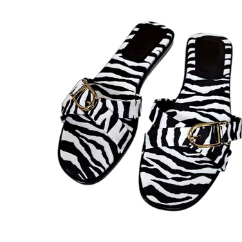 ZA rimske sandale s ravnim potplatom, leopard uzorak, križni remeni s kopčom, četvrtasti vrh