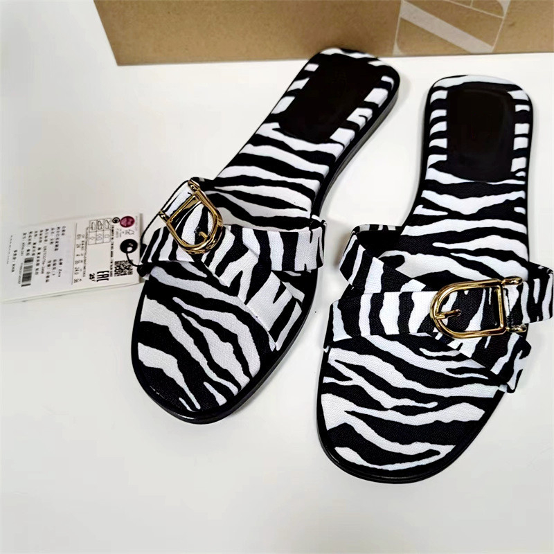 ZA rimske sandale s ravnim potplatom, leopard uzorak, križni remeni s kopčom, četvrtasti vrh