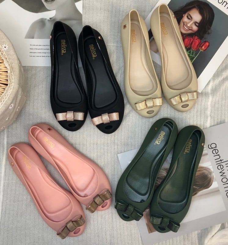 Damske casual sandale s PVC gornjim dijelom, prst u obliku riblje usta, ravna peta, đon s tehnologijom ubrizgavanja, nizak profil
