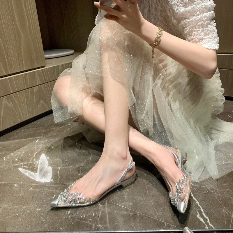 Ženske sandale s prozirnim rhinestones, oštar nos, mikrovlakneni gornji dio, gumena podloga, niski debeli petu