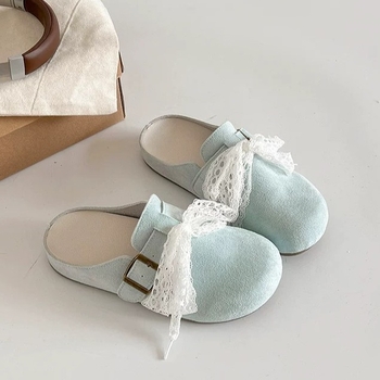 Ženske slip-on sandale s čipkastim prstom, gornji dio od umjetne kože, gumena potplat, podstava od tkanine, ravni đon 0–3 cm