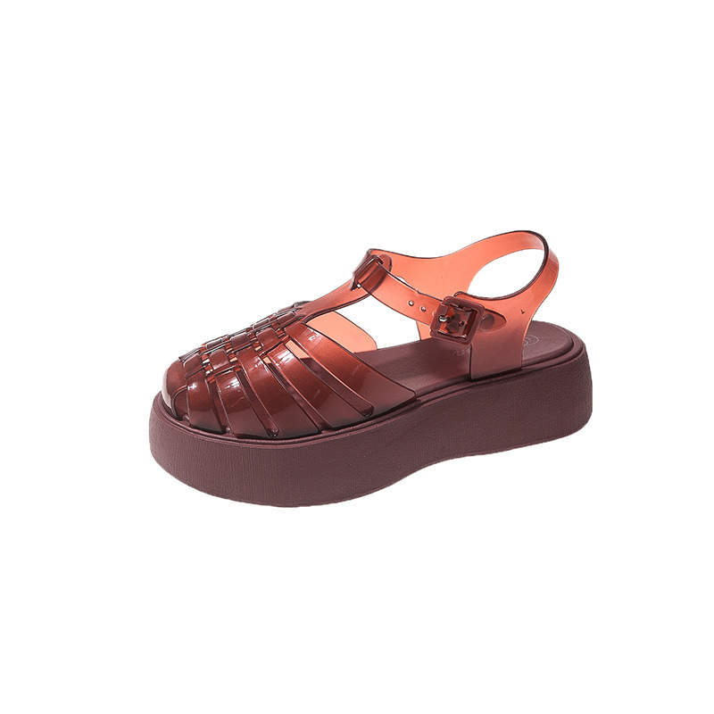 Platformske sandale sa kaišnim sustavom, potplat 3–5 cm, gornji dio PVC, gumeni potplat, Velcro zatvarač