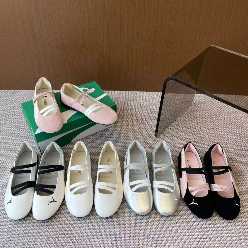 Ženske slip-on balerinke, platneni gornji dio, okrugli vrh, Goodyear potplat, ravna peta