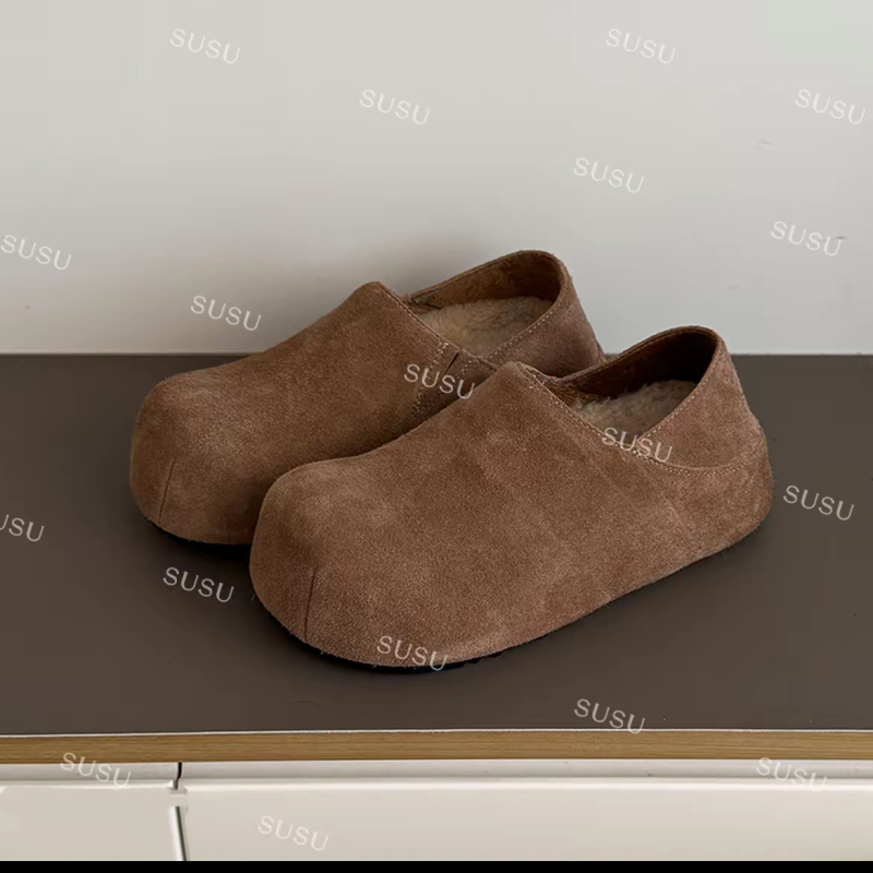 Ženske plišane mule cipele s gornjim dijelom od nubuka goveda, unutarnja vunena podstava, gumena potplata, debljina potplata 3-5 cm, ravna potpetica
