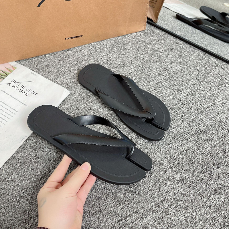 Ženske japanke s ravnom podnožjem, retro rimski dizajn s odjelom za prste, PVC gornji dio, TPU đon, PVC/TPU unutrašnjost, protuklizno, proljeće 2024