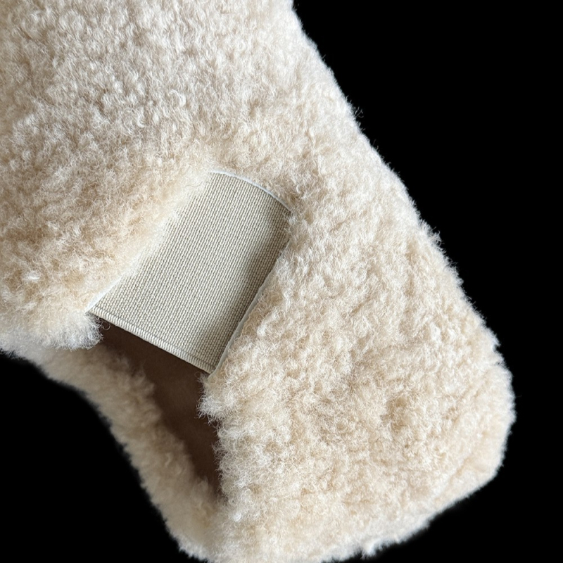 Ženske papuče od velura s umjetnom krznom, plastična potplata, debljina potplata 3-5 cm, jednobojni uzorak, svakodnevni casual stil