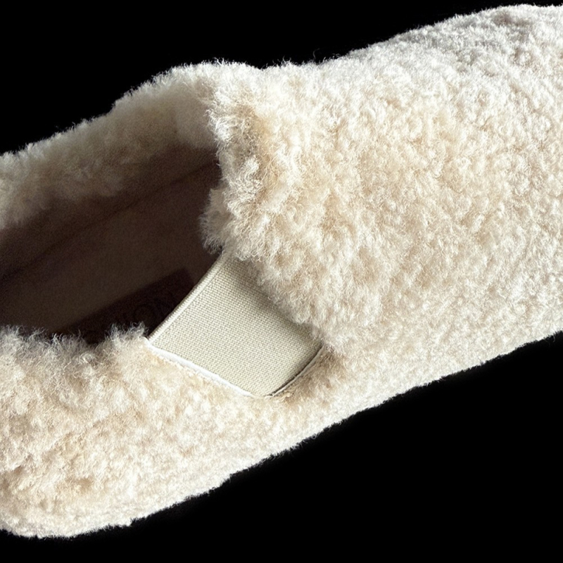 Ženske papuče od velura s umjetnom krznom, plastična potplata, debljina potplata 3-5 cm, jednobojni uzorak, svakodnevni casual stil