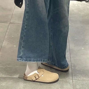 Γυναικείες παντόφλες με μαλακό πάτο σε στυλ Birkenstock — πλατφόρμα, επάνω μέρος από μικροϊνες δέρμα, σόλα από καουτσούκ, αντιολισθητικές, φθινόπωρο 2024