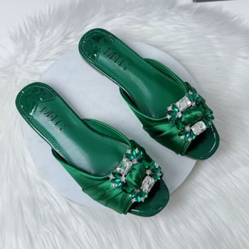 Mflg kristályos mulyapapucs, selyem felsőrész, műbőr bélés, TPR talp, lapos talp