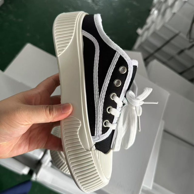 Pantofi dama din pânză cu talpă din cauciuc, căptușeală din țesătură, ușori și respirabili pentru purtare zilnică