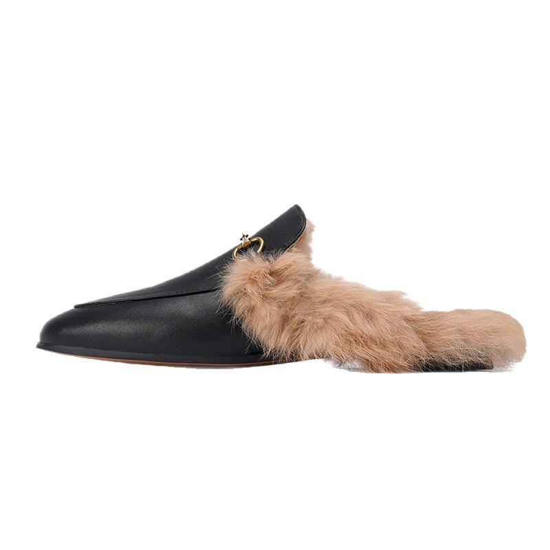 Mule s krznom od zeca, Slip-On dizajn, gornji dio od Super Fiber, unutarnja podstava od zeca, gumena potplata, ravna potplata