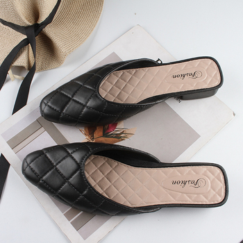 Ženske ljetne slip-on cipele s oštrim vrhom, ravna potplat, PVC gornji dio i potplat, ležerni stil, karirani uzorak