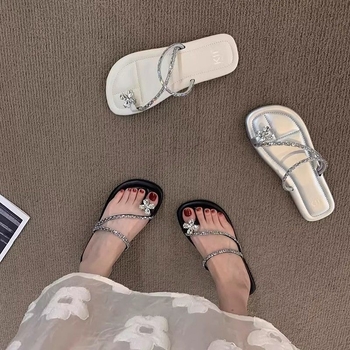 Ženske PVC slip-on sandale s ravnim dnom — gornji dio PVC, podplat PVC, debljina potplata 0–3 cm, lagane i protuklizne