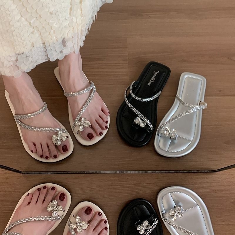 Ženske PVC slip-on sandale s ravnim dnom — gornji dio PVC, podplat PVC, debljina potplata 0–3 cm, lagane i protuklizne