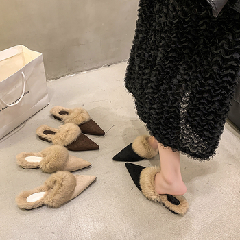 Baotou stil ženske papuče s oštrim nosom, podstavljene umjetnim krznom, gornji dio od suede materijala, gumena potplata, zima 2024