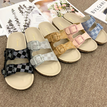 Γυναικείες παντόφλες Slip-On, πάνω μέρος από ύφασμα, καρό σχέδιο, εσωτερικό από συνθετικό μαλλί, σόλα PVC, Μεγέθη 36–45