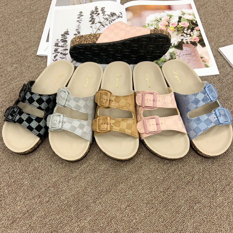 Γυναικείες παντόφλες Slip-On, πάνω μέρος από ύφασμα, καρό σχέδιο, εσωτερικό από συνθετικό μαλλί, σόλα PVC, Μεγέθη 36–45