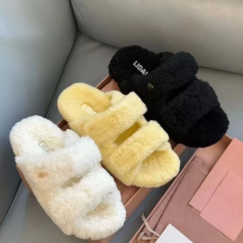 Papuci de femei cu blană artificială, partea superioară din pluș, căptușeală din lână de oaie, talpă din cauciuc antiderapant, grosime 3–5 cm