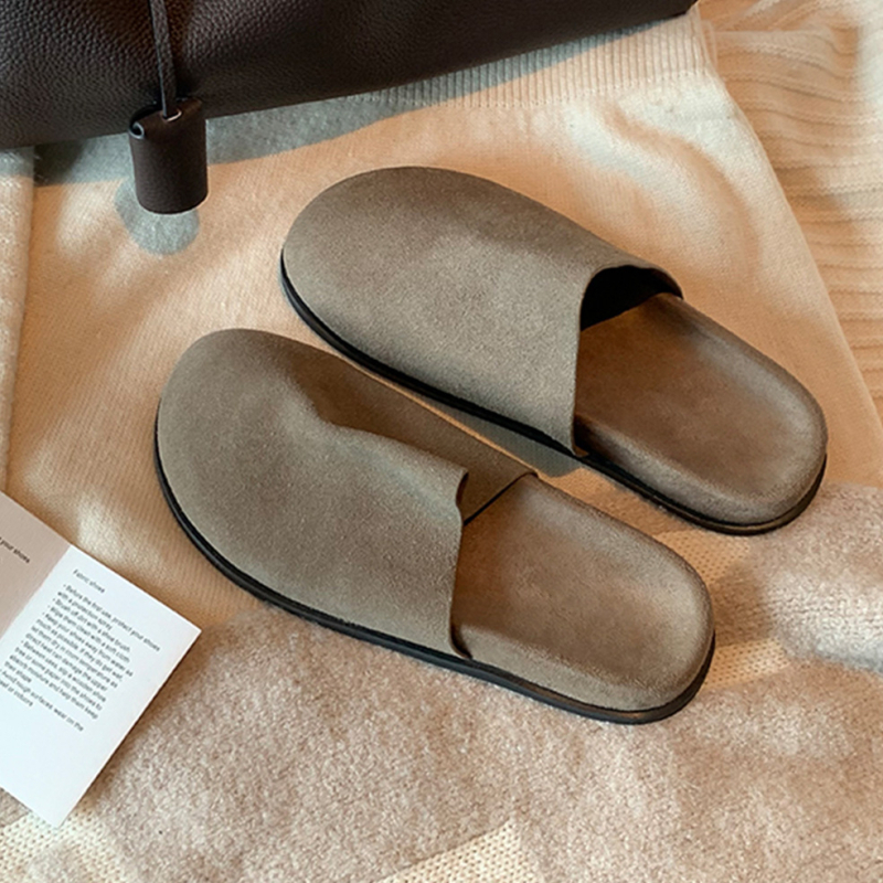 Kožne papuče s plišanim gornjim dijelom, gumena potplata, slip-on, ravni potplat, debljina potplata 0–3 cm, jesen-zima