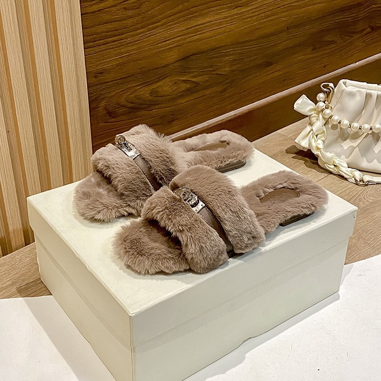 Γυναικείες γούνινες παντόφλες με κλείσιμο αγκράφας για εξωτερική χρήση, φθινοπωρινό‑χειμερινό 2025, κορεατικό στυλ, επάνω μέρος από τεχνητό γούνινο ύφασμα, επένδυση από τεχνητό μαλλί, σόλα από καουτσούκ, πάχος σόλας 0–3 εκ, ίσια σόλα, μονόχρωμες