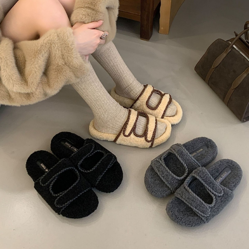 Női vastag talpú plüss papucs — nubuk felsőrész, gumírozott talp, slip-on kialakítás, belső réteg: szuper rost, talp vastagsága 0–3 cm