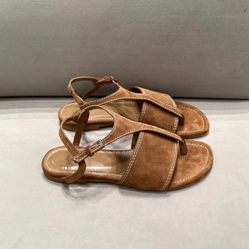 Női római szandálok – valódi bőr felső rész, két réteg bőr a felső részen, elöl és hátul pántokkal és csattal, gumitalp, kerek orr