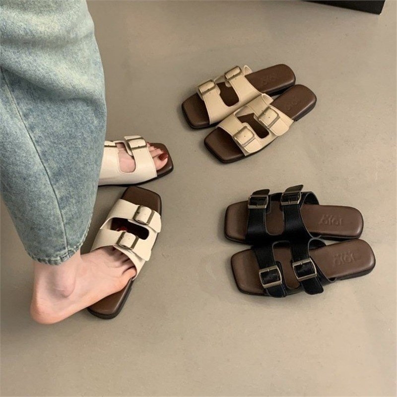 Női egypántos papucs – vintage stílus, felső rész mű PU, talp kompozit anyagból, lapos sarok, talp vastagsága 0–3 cm